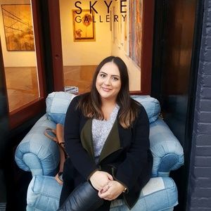 Meet your Posher, Alexis